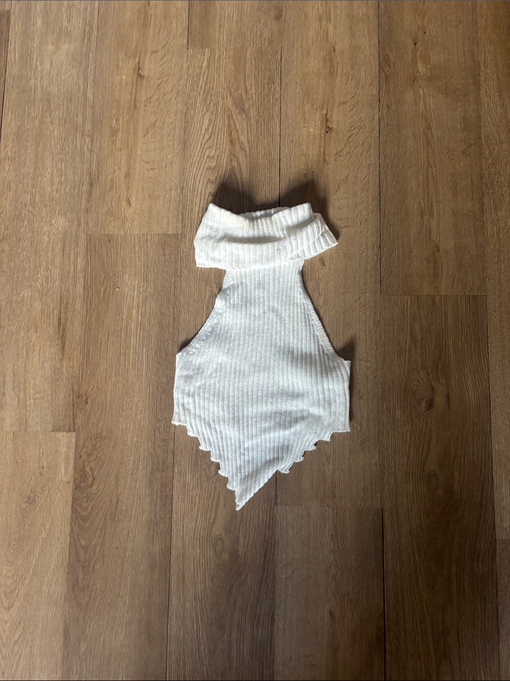 Forever 21 Cream Ribbed Halter Crop Top